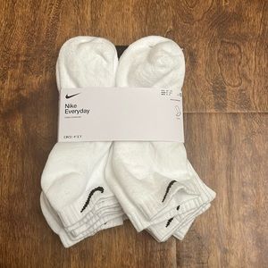 Nike Everyday Low Cotton Cushioned Socks 6 Pack